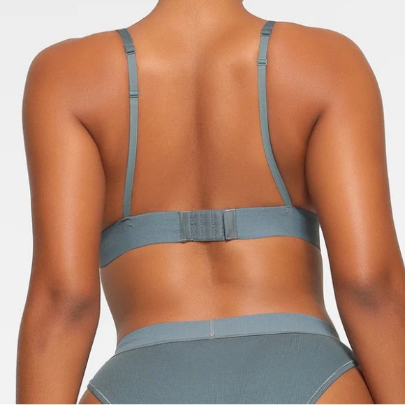 Skims cotton rib plunge bralette - Picture 3 of 5